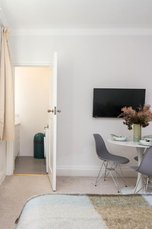 Beautifully Presented Centrally Located Studio Apartment لندن المظهر الخارجي الصورة